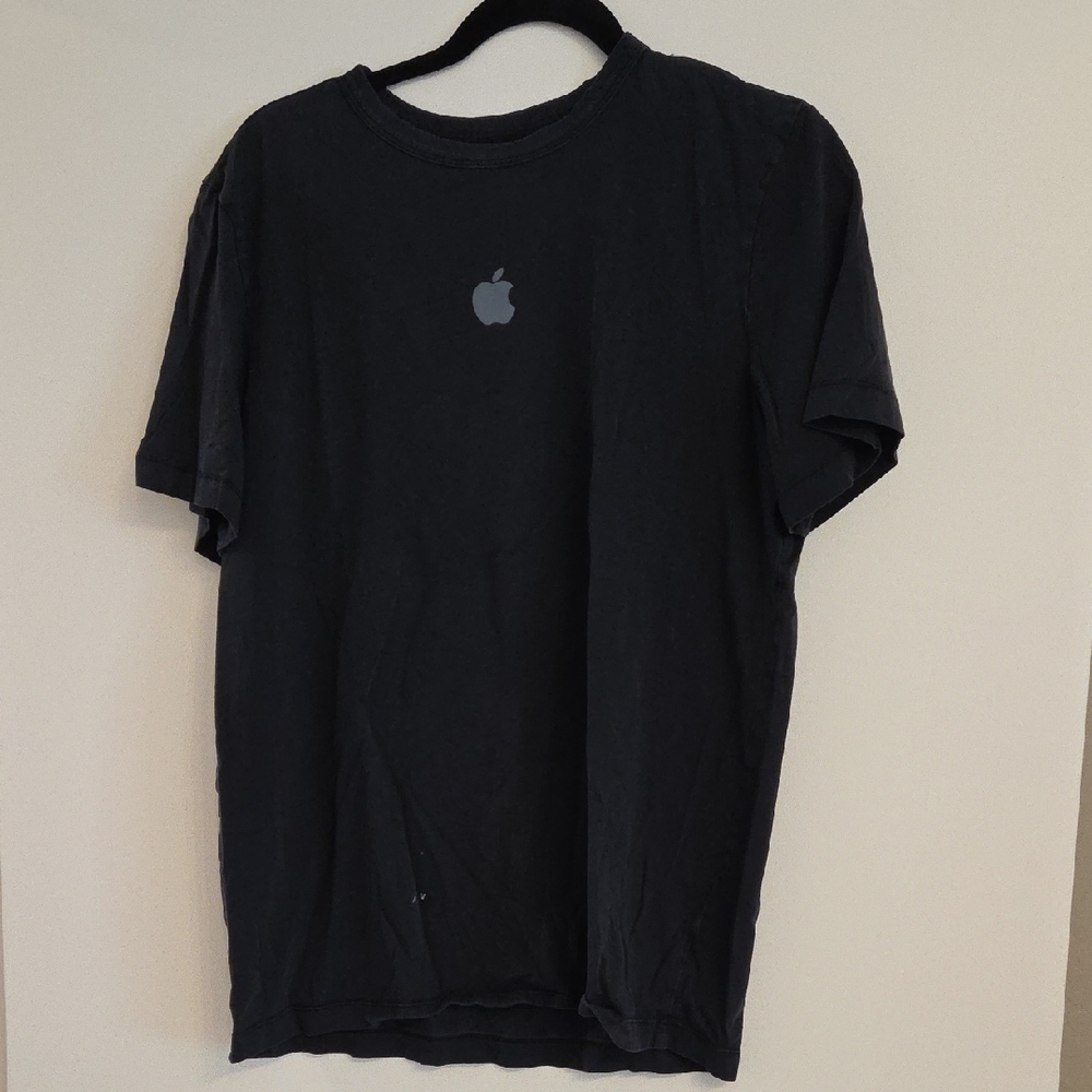 Apple T-shirt